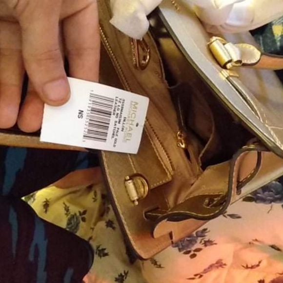 Brand New purse - Picture 2 of 2